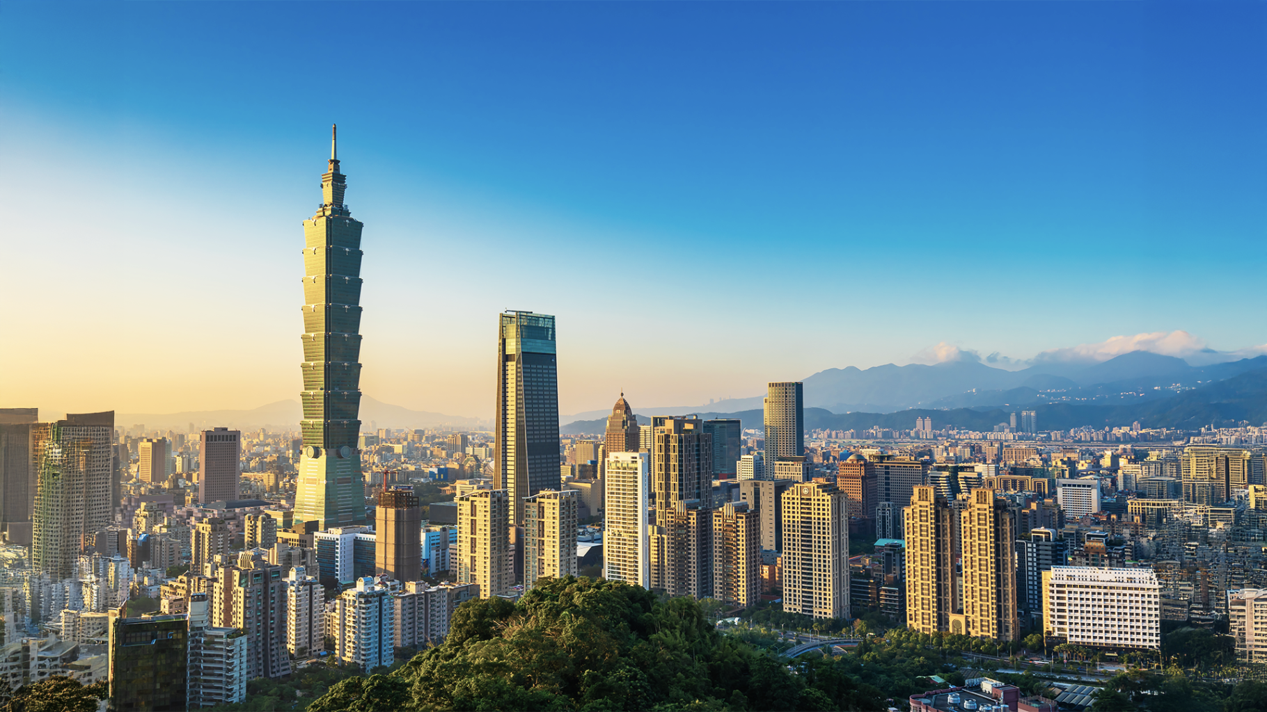 本地房市 2025 年走向|買還是觀望?